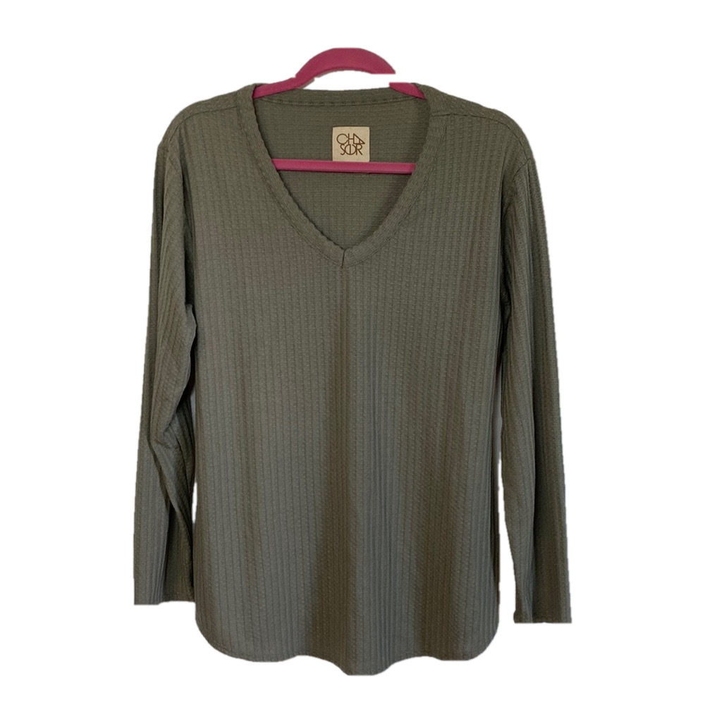 2/$18 Chaser waffle knit top sage green size large